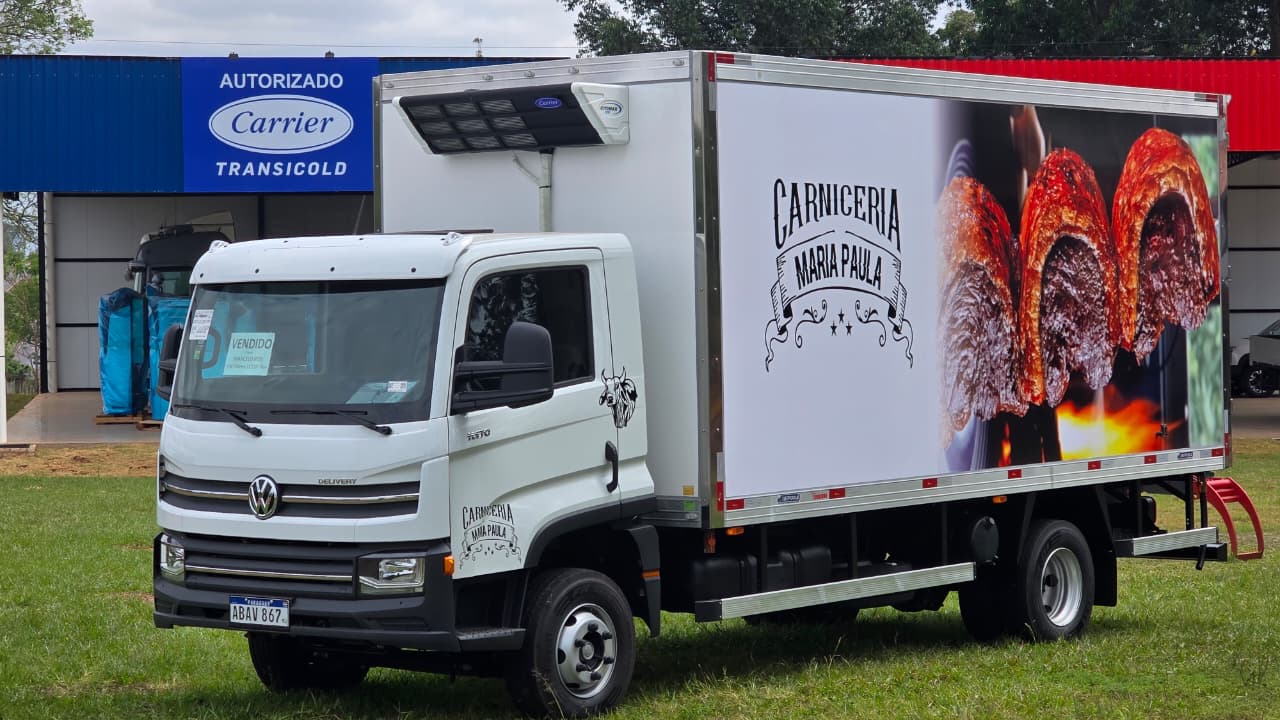 Camión frigorífico de Carnicería María Paula con unidad Carrier Transicold